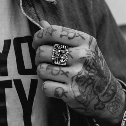 CHROME HEARTS SQUARE CEMETERY RING 9
